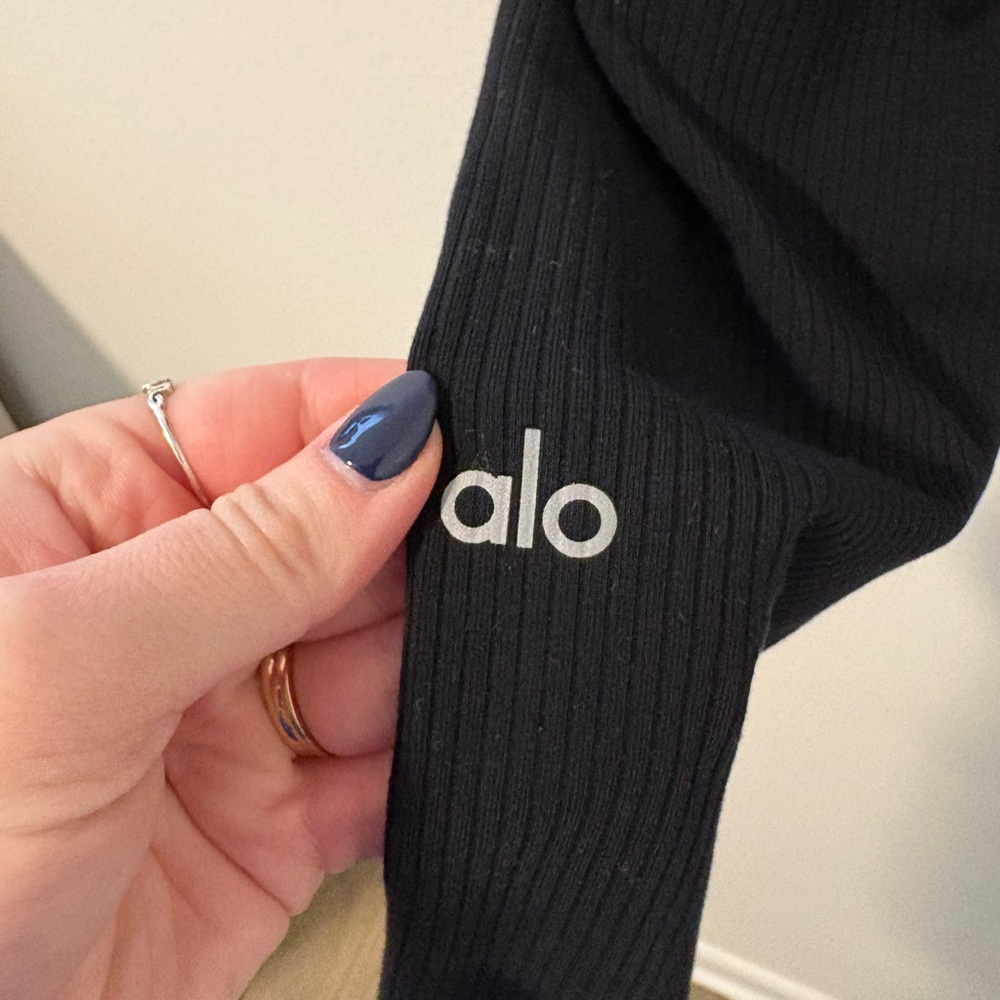 ALO High Waist 7/8 Ribbed Blissful Legging Small Black - Picture 3 of 5